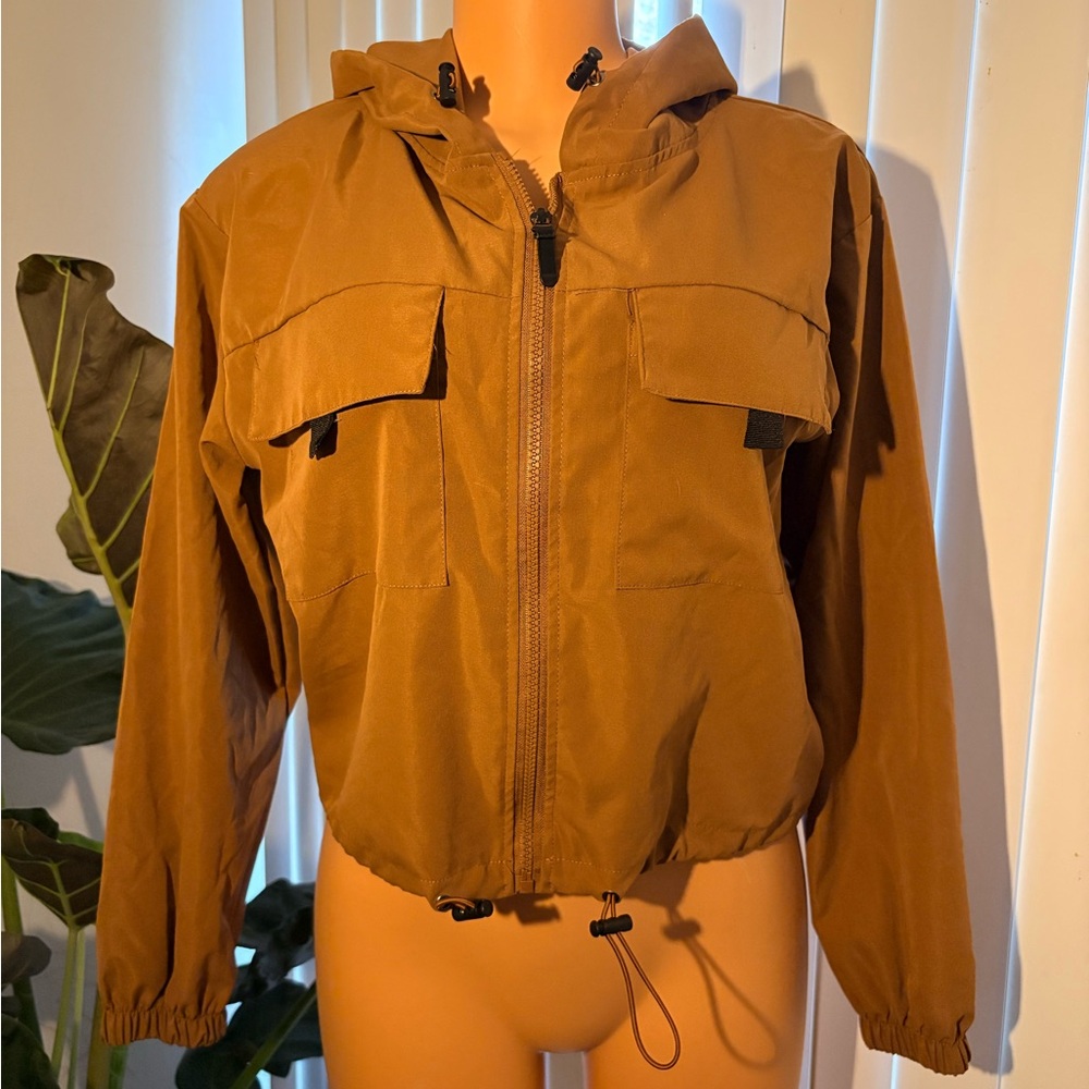 Thrill Tan Hooded Jacket / Windbreaker